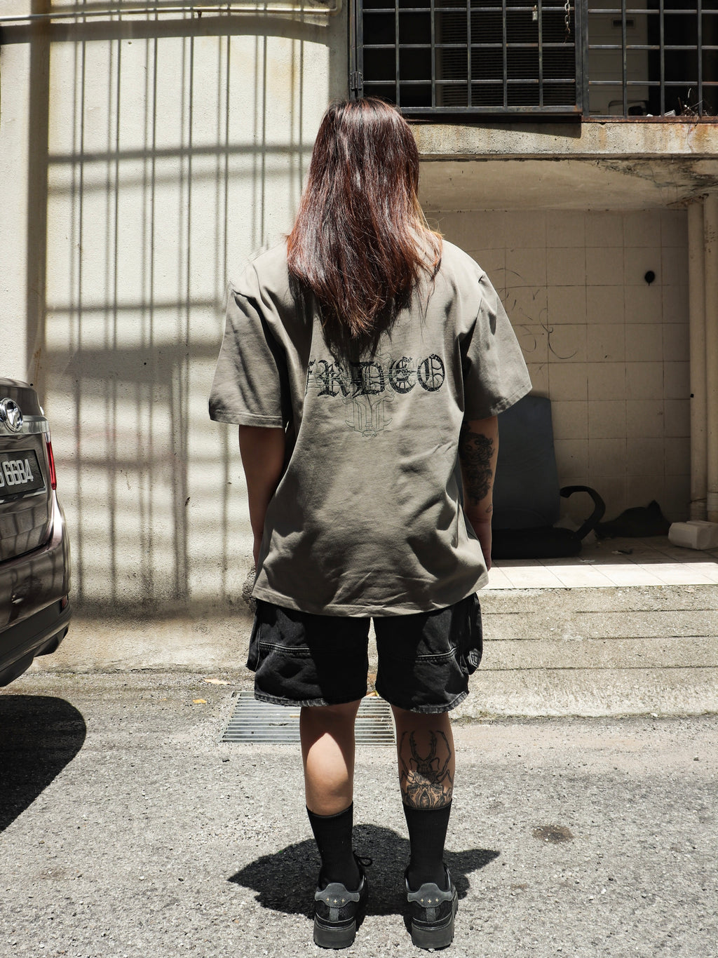 Aura Essential Tee Khaki