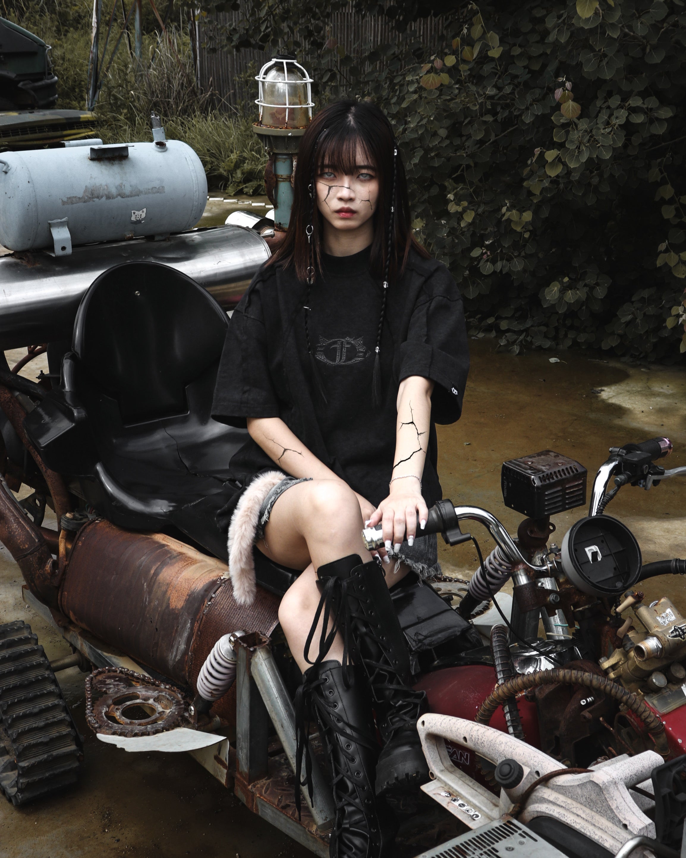 Essential CNS Washed Tee Black