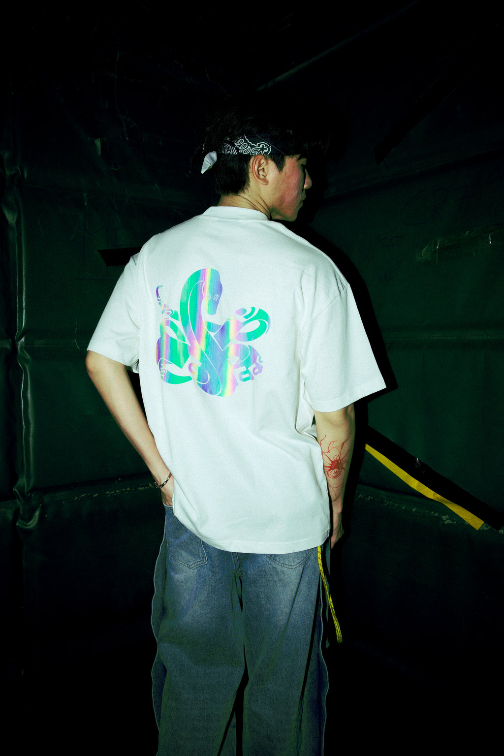 Triple S : Rainbow Reflective Snake Tee White