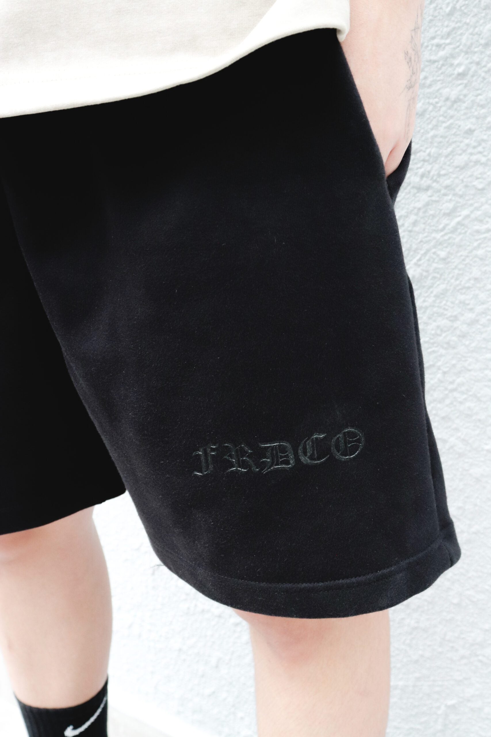 Essential Stoned Logo Pants Black