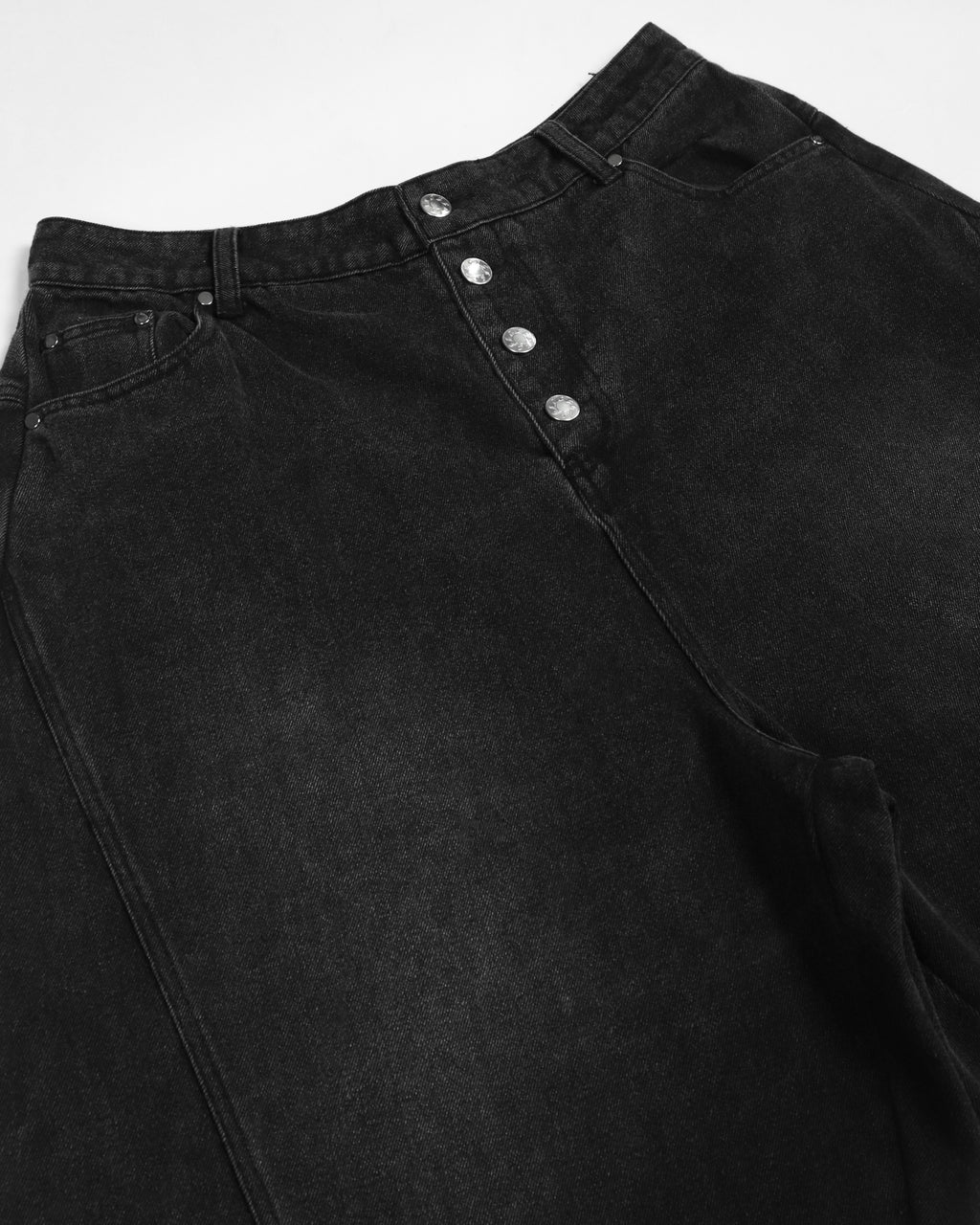 Aura Curved Jeans Black
