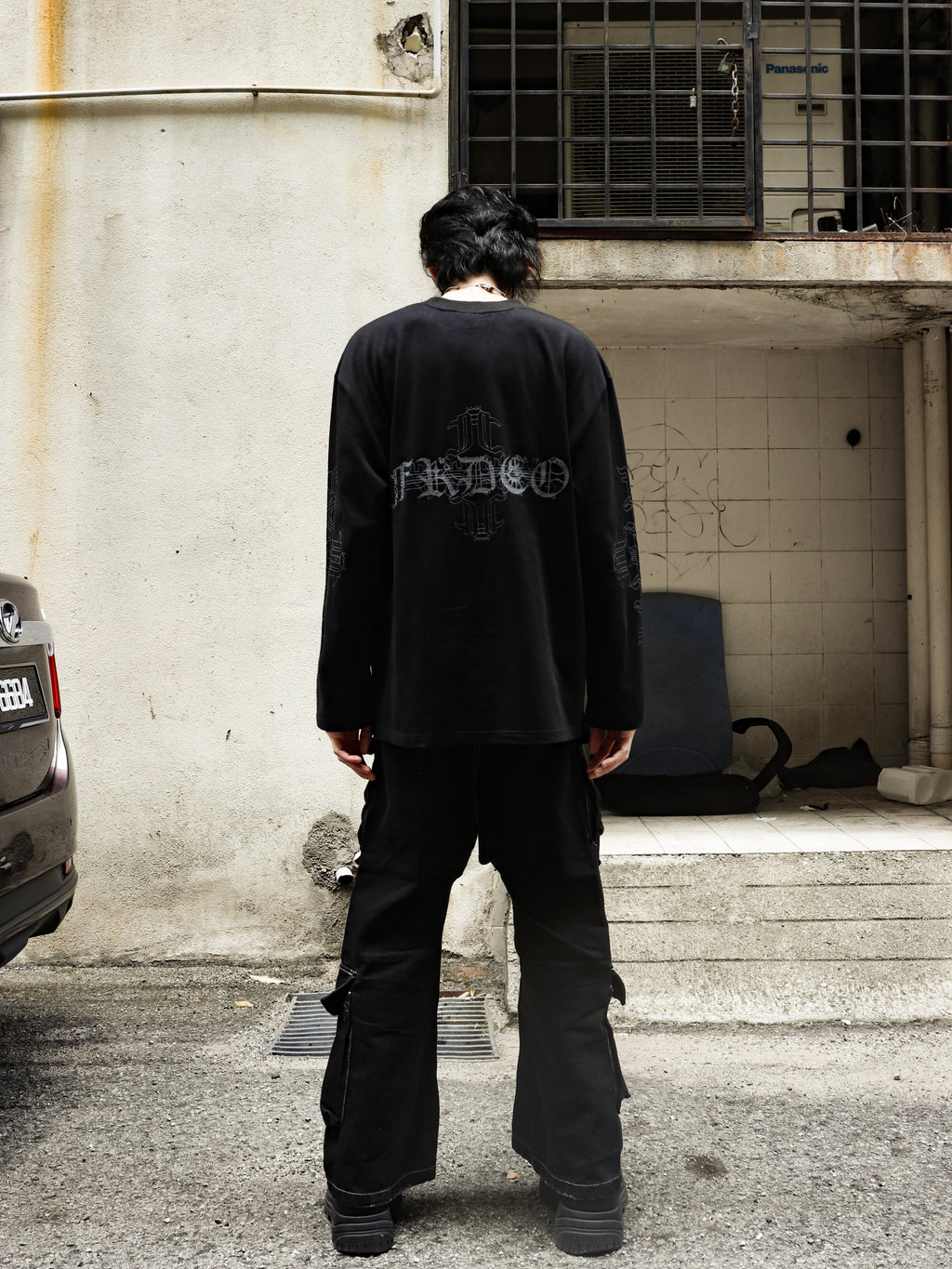 Aura Essential Long Sleeve Black