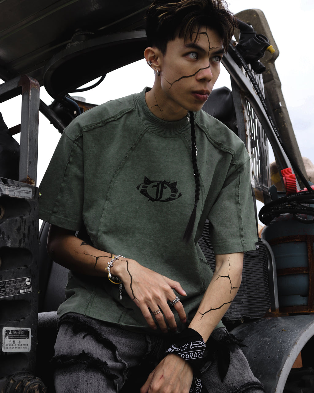 Essential CNS Washed Tee Army