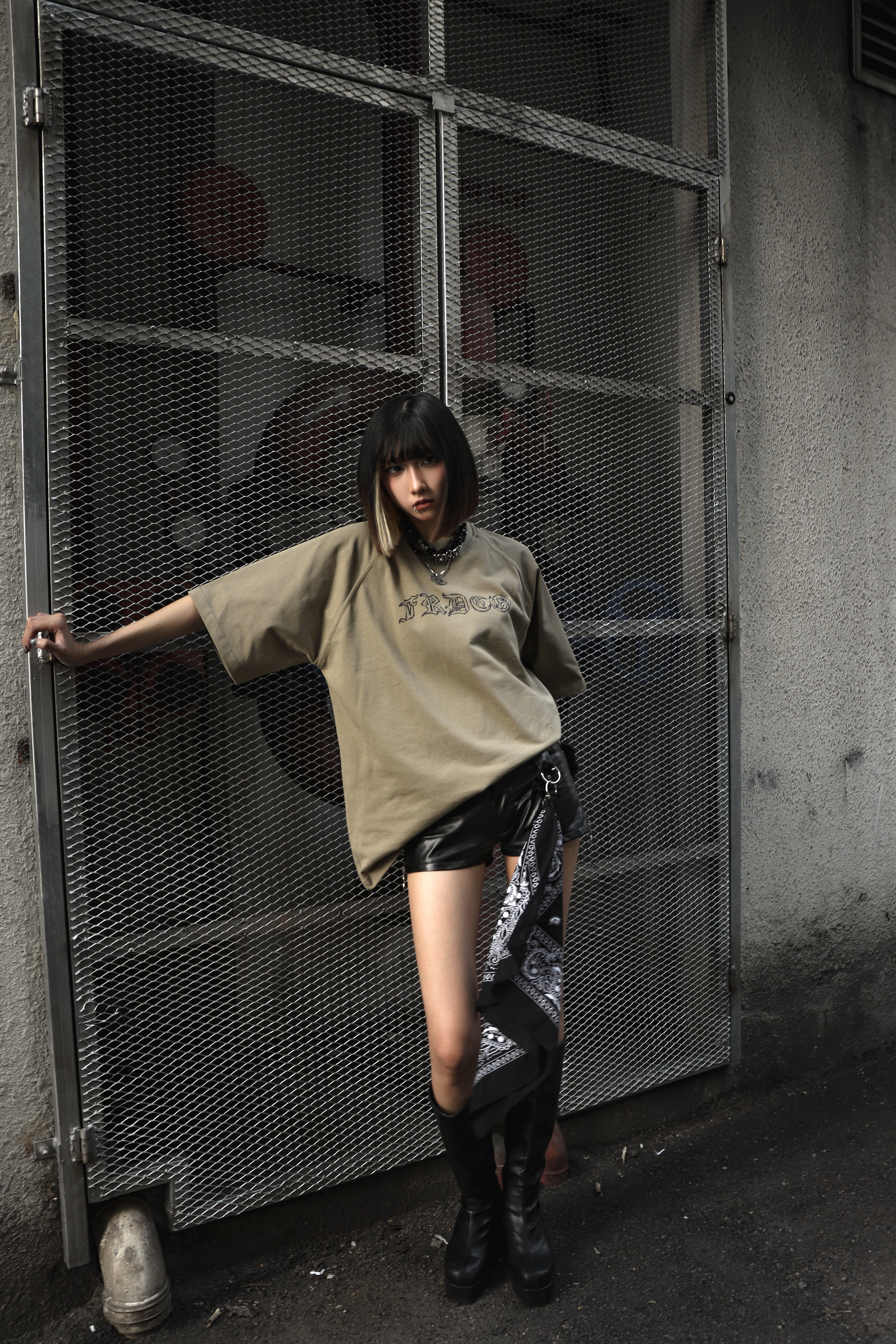 Guardian Essential Tee Khaki