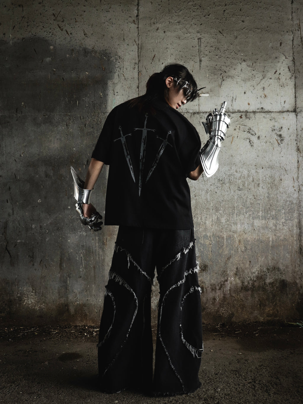 Guardian Sword Tee Black